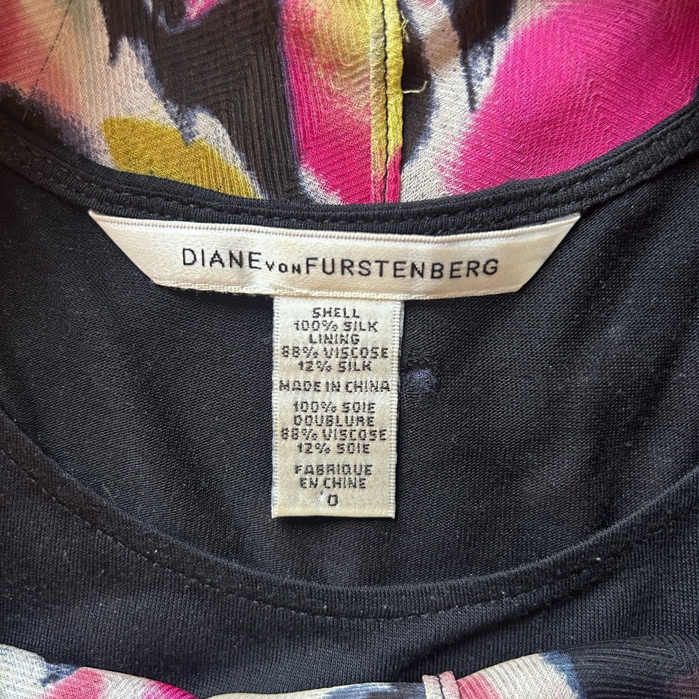 Diane Von Furstenberg Silk Top - Picture 6 of 7